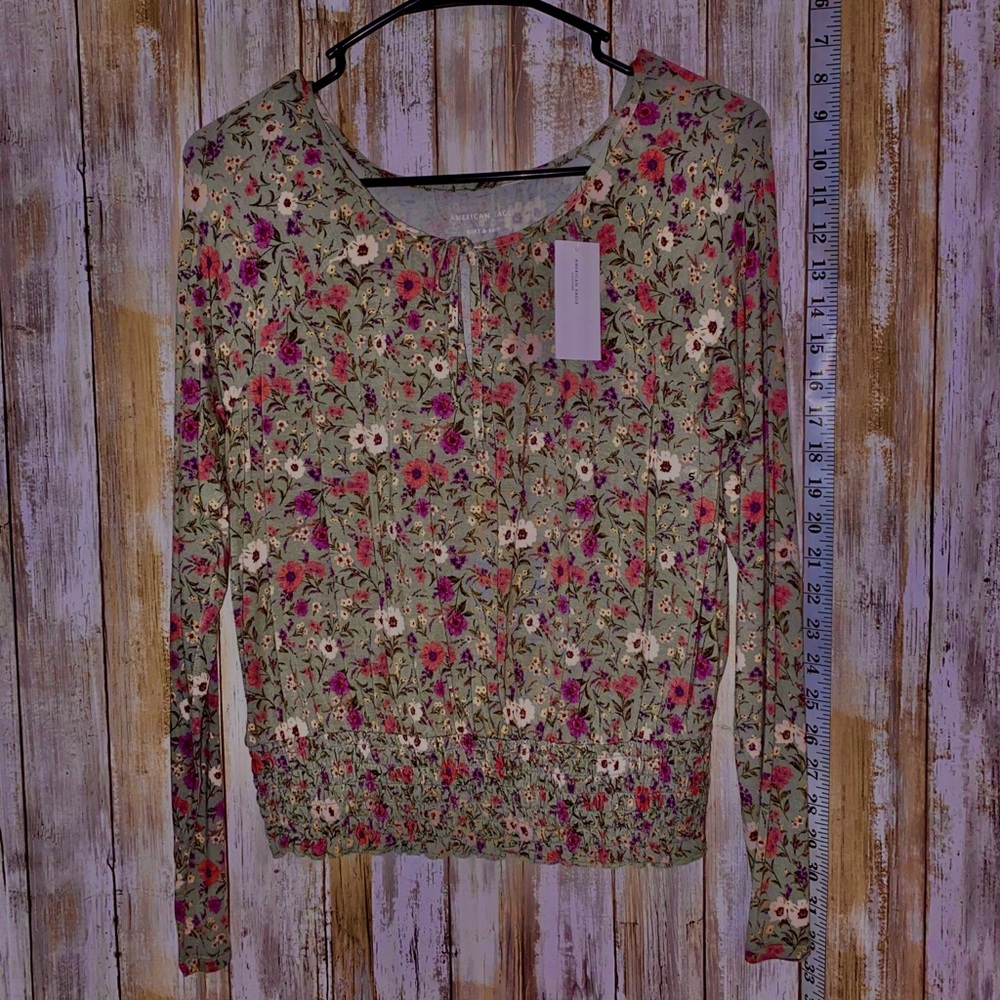 Brand new American Eagle floral top